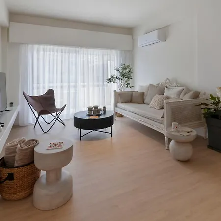 Vivid - Feel Like Apartment Nicosia